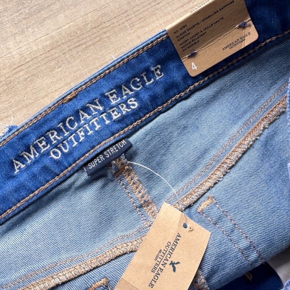 🆕 American Eagle High-Rise Shortie. Super Stretch. Size 4 - NWT - Picture 7 of 11